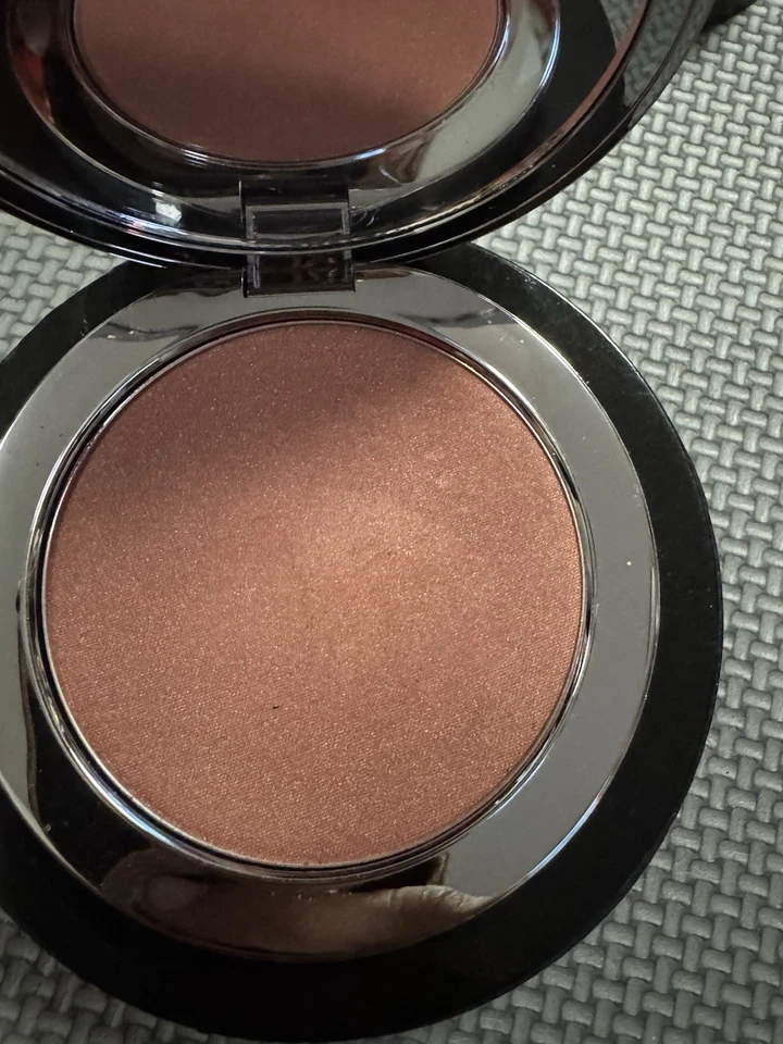 Rock & Republic Contrived Pressed Blush in Shameless 0.32oz./9g FULL SIZE - Изображение 2 из 4