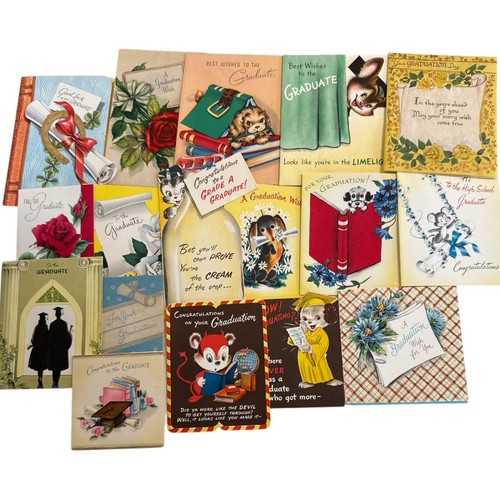 Tarjetas de felicitación de la década de 1950 46 para graduación de secundaria y 11 boletas de calificaciones de la misma persona - Imagen 2 de 8