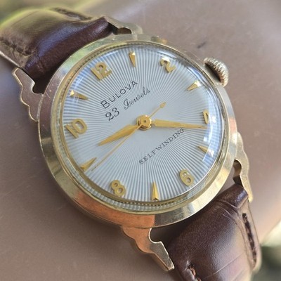 ビンテージBulova 23 automatic gold bezel ビンテージBulova 23 automatic gold bezel