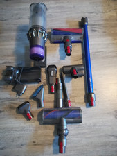 Dyson V11 Schraubakku viel Zubehör ohne OVP mit Gebrauchsspuren siehe bilder