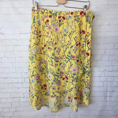 LOFT Petite Floral Wrap Skirt Size 6P Sunshine Yellow Knee Length Wildflower - Picture 2 of 9
