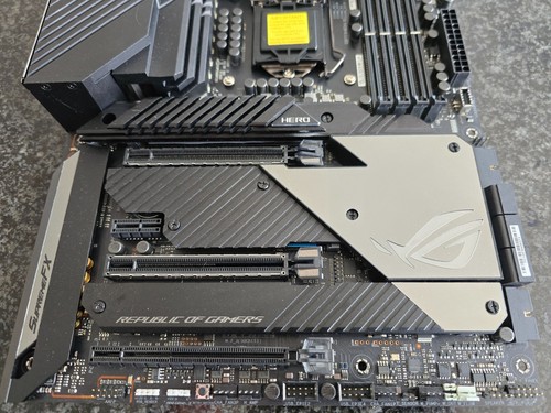 Płyta główna do gier ASUS ROG Maximus XIII Hero (WiFi 6E) Z590 LGA 1200 ATX - Zdjęcie 3 z 7
