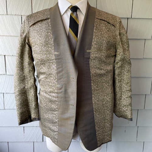 60s Vintage Blue and Gold Shiny Weave 2-Button 2-Piece Swanky Men's Suit Size 44 - Picture 6 of 7