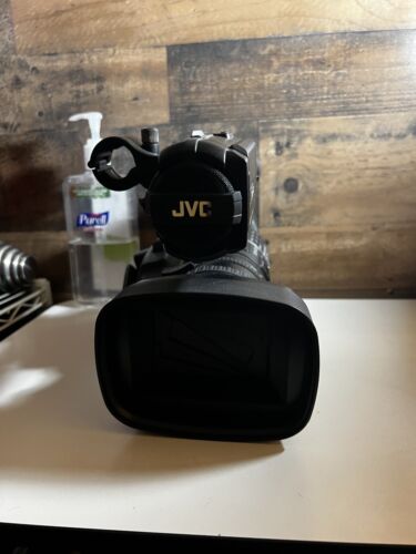 JVC GY-HM660 ProHD Video Camera - Bundle - Case and Tripod - Picture 3 of 7