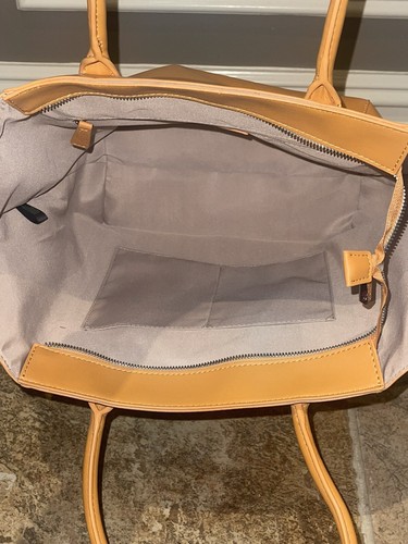 Sam Edelman Eleanor Medium Logo Shoulder Bag In Amber Yellow - Picture 6 of 9