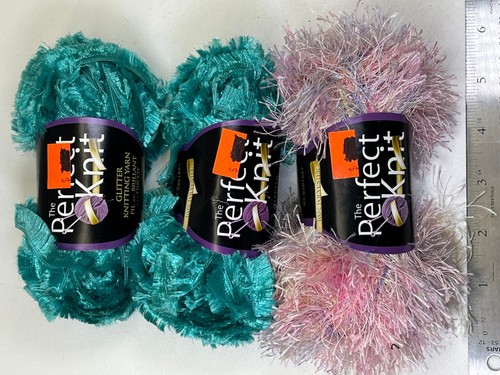 3 Skeins The Perfect Knit Glitter Yarn Silver Blue Pink Bubble Gum Dollarama NOS - Picture 1 of 2