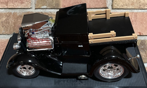'29 PICK UP BLACK 1:18 SCALE BLK MUSCLE MACHINES REAL STEEL BRAIDED FUEL LINES - Picture 10 of 12