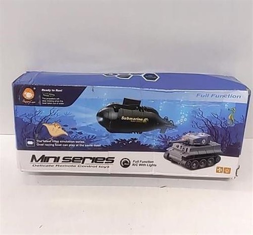 Remote Control Nuclear Submarine with LED Simulation Model - Picture 2 of 3