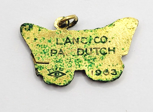 Small Brass Covered Wagon Engraved Lanc Co Dutch PA 1963 Vintage Charm Pendant - Picture 15 of 18