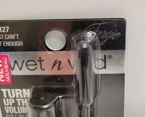 Wet n Wild EYE MASCARA Fergie Turn of the Volume - CA127 Just Can't Get Enough - Picture 3 of 6