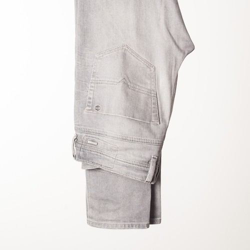 DIESEL Jeans Tepphar Gray Slim Fit Denim 31.5/30 - Picture 1 of 6