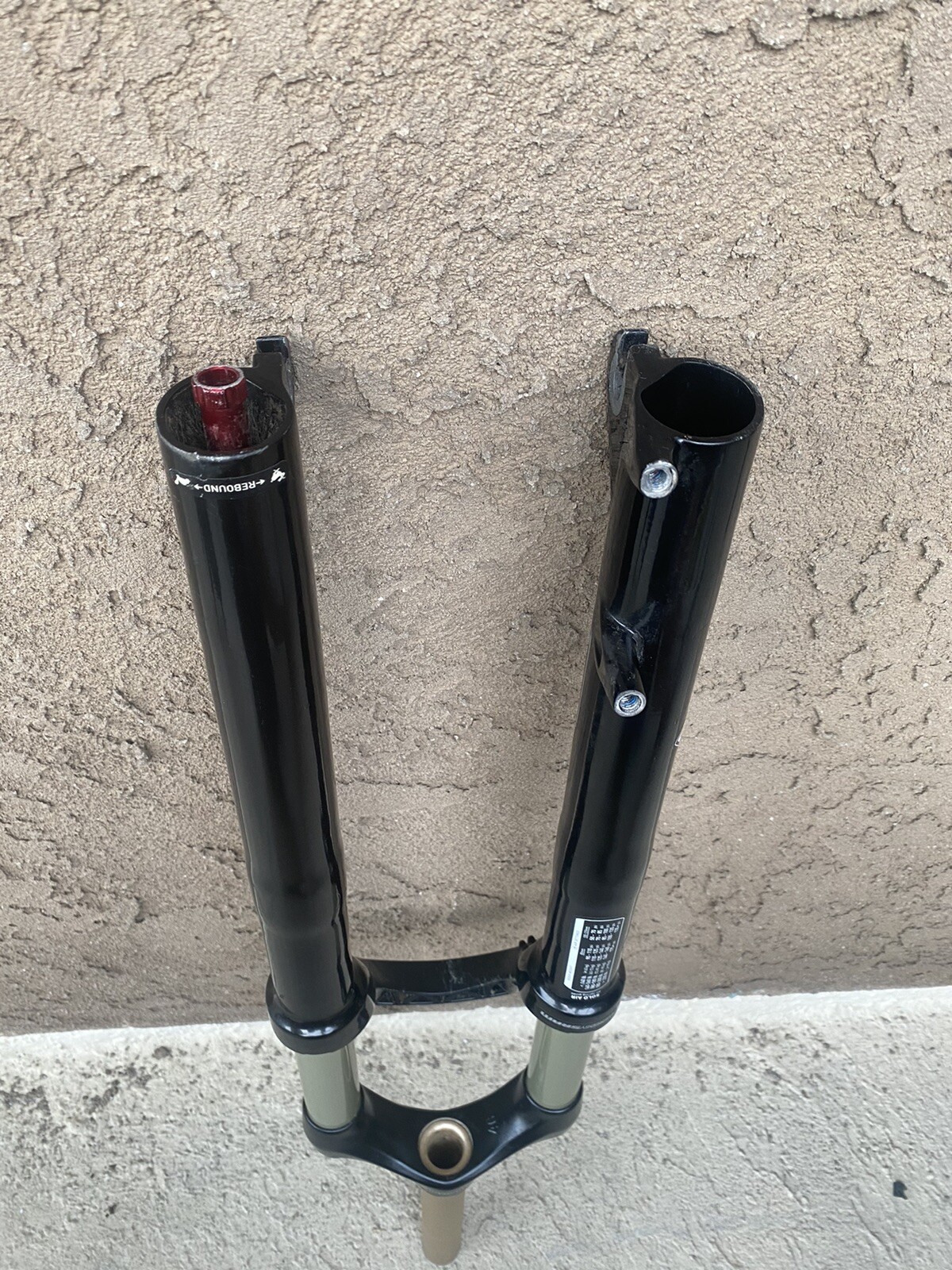 Black Rock Shox Recon Gold TK Solo-Air 1-1/8&rdquo; 100mm 29" Suspension Fork /Lockout