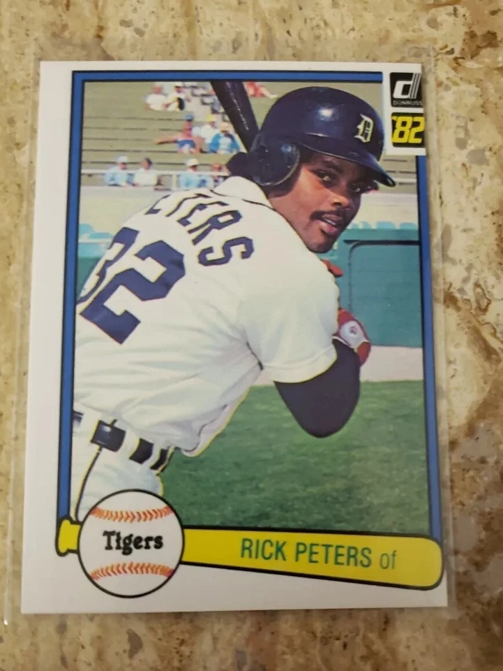 Donruss 82 Rick Peters Error Baseball Card Miscut - Image 2 of 4