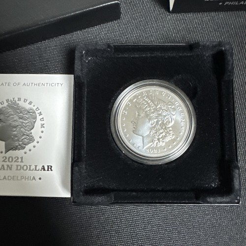2021 Morgan Silver Dollar W/ Box & COA BU Philadelphia ! - Picture 3 of 6