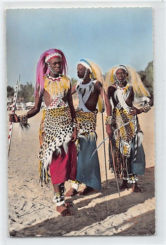 Ruanda-Urundi - Ballerini Watutsi - Publ. Hoa-Qui 2300 - - Ruanda-Urundi - Danseur - Foto 1 di 2