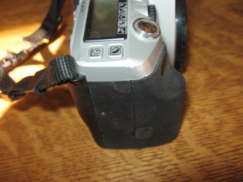 Minolta Maxxum 5 - 35mm SLR Film Camera Body Only working conditon - Picture 5 of 8