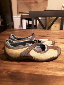 MERRELL-Women-sz-7-5-CIRCUIT-MJ-Moss-Mary-Jane-Suede-Ortholite-Air-Cushion-Shoe