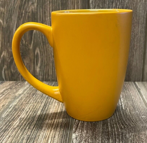 Brand New Pittsburgh Penguins Gold "Let's Go Pens" Premium Logo Coffee Mug - Picture 2 of 3