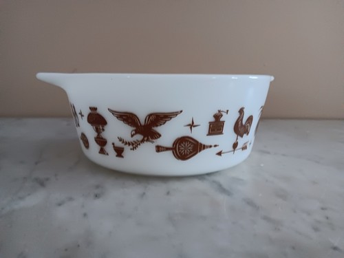 Pyrex #472 Frühe Amerikanische Braun & Weiß 1,5pt Auflaufform. (OHNE ABDECKUNG) - Bild 3 von 5