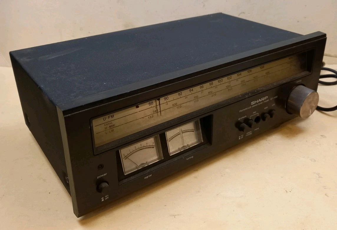 Sintonizador de radio estéreo Sharp ST-1122 HiFi FM AM vintage años 80 ST1122
