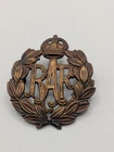 Genuine WW2 RAF Royal Air Force Cap Badge. British Military Vintage Kings Crown