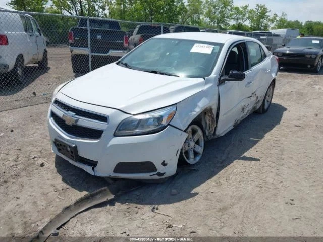 Chevrolet Malibu 2013 carcasa de filtro de aire 2,5 L usado fabricante de equipos originales 127 k millas Foto 2 de 4