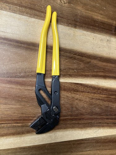 Klein Tools D530-10 10-Inch Reversible Jaw Plier Wrench - Picture 2 of 4