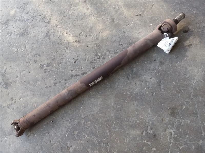 Rear Drive Shaft 3.8L Without Protector Source 00-02 CHEVROLET CAMARO 12563999 - Image 4 of 4