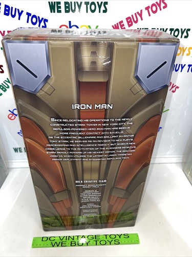 "Figura de acción Marvel NECA Iron Man Midas Gold Armor Mark escala XXI 1/4", 18" - Imagen 8 de 11