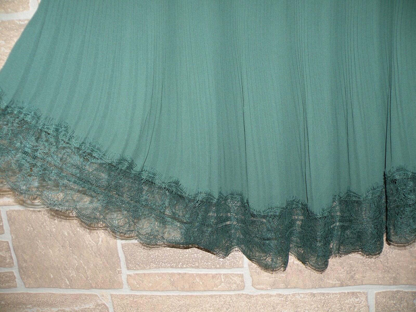 Picture 11 of 18