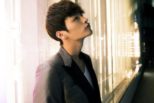 Photo book “Monthly Seo In Guk x Mika Ninagawa” - Picture 6 of 6