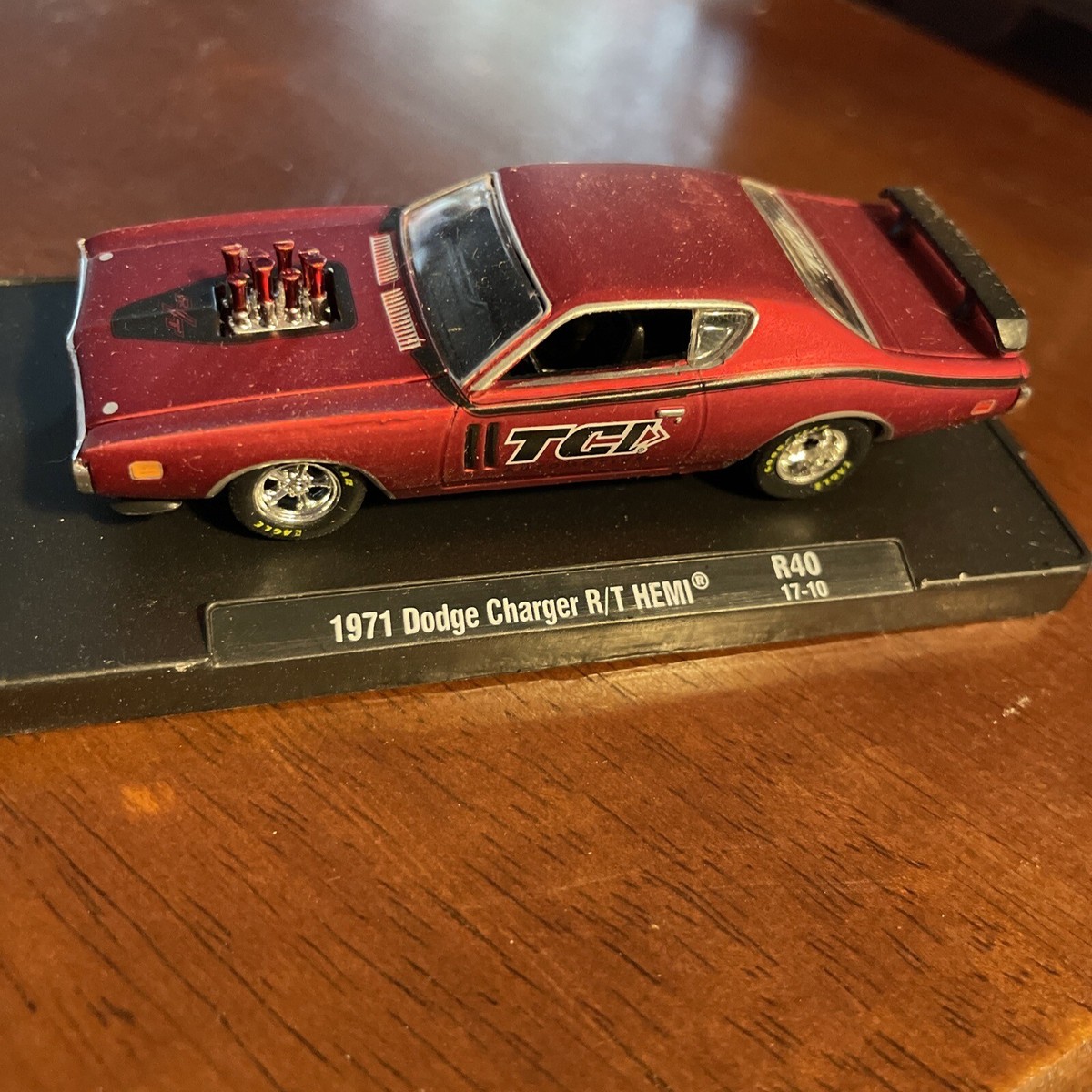 人気を誇る Machines M2 Drivers satin TCI Hemi R/T Charger Dodge 1971 乗用車