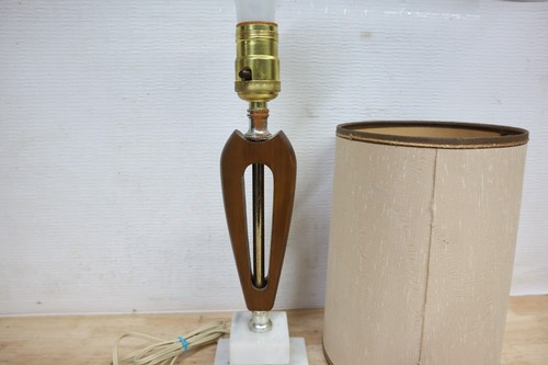 Nice Original 1960's Vintage MCM 16" Table Desk Lamp & Shade Teak Modern Brass - Picture 12 of 12