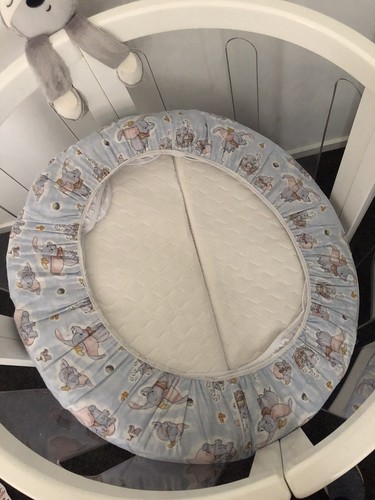 Round Cot Sheet. Squirrel Time. Pale Pink and grey - Picture 3 of 3