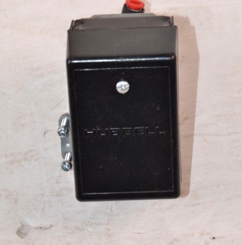 Hubbell 69JF6z6080 Air Compressor Pressure Switch Control Valve 60-80 PSI Good - Picture 4 of 6