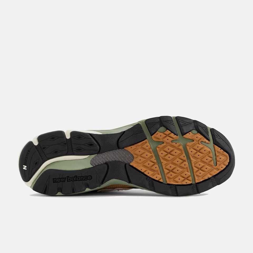 New Balance 990v3 Made in USA Tan Green M990WG3 Men's Size New Balance 990v3 Made in USA Tan Green M990WG3 Men's Size