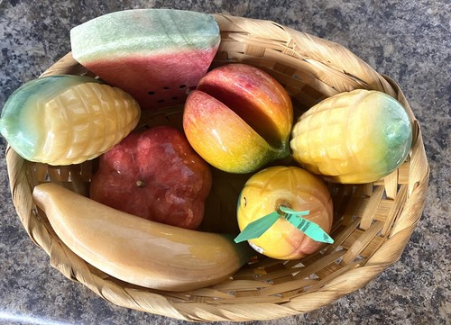 Lote de 7 frutas talladas a mano de piedra de ónix de alabastro - Imagen 2 de 14