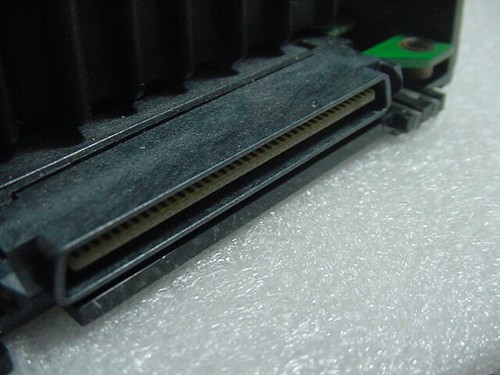 IBM 10L6047 46 18.2GB 10K Ultra Wide Hot-Plug SCSI Hard Drive Seagate ST118202LC - Picture 3 of 4