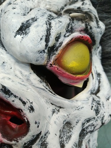 NWT Light Up Zombie Skull Unisex Mask. One Size Fits All  - Picture 7 of 9