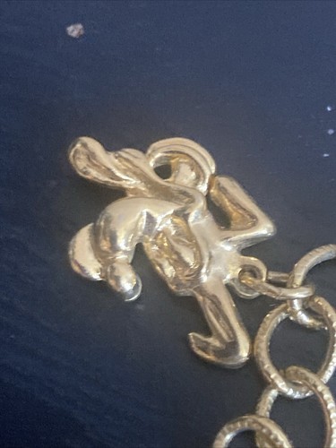 PULSERA CON DIJE DE PERSONAJE MICKEY Y AMIGOS TONO DORADO DISNEY DE COLECCIÓN - Imagen 5 de 7