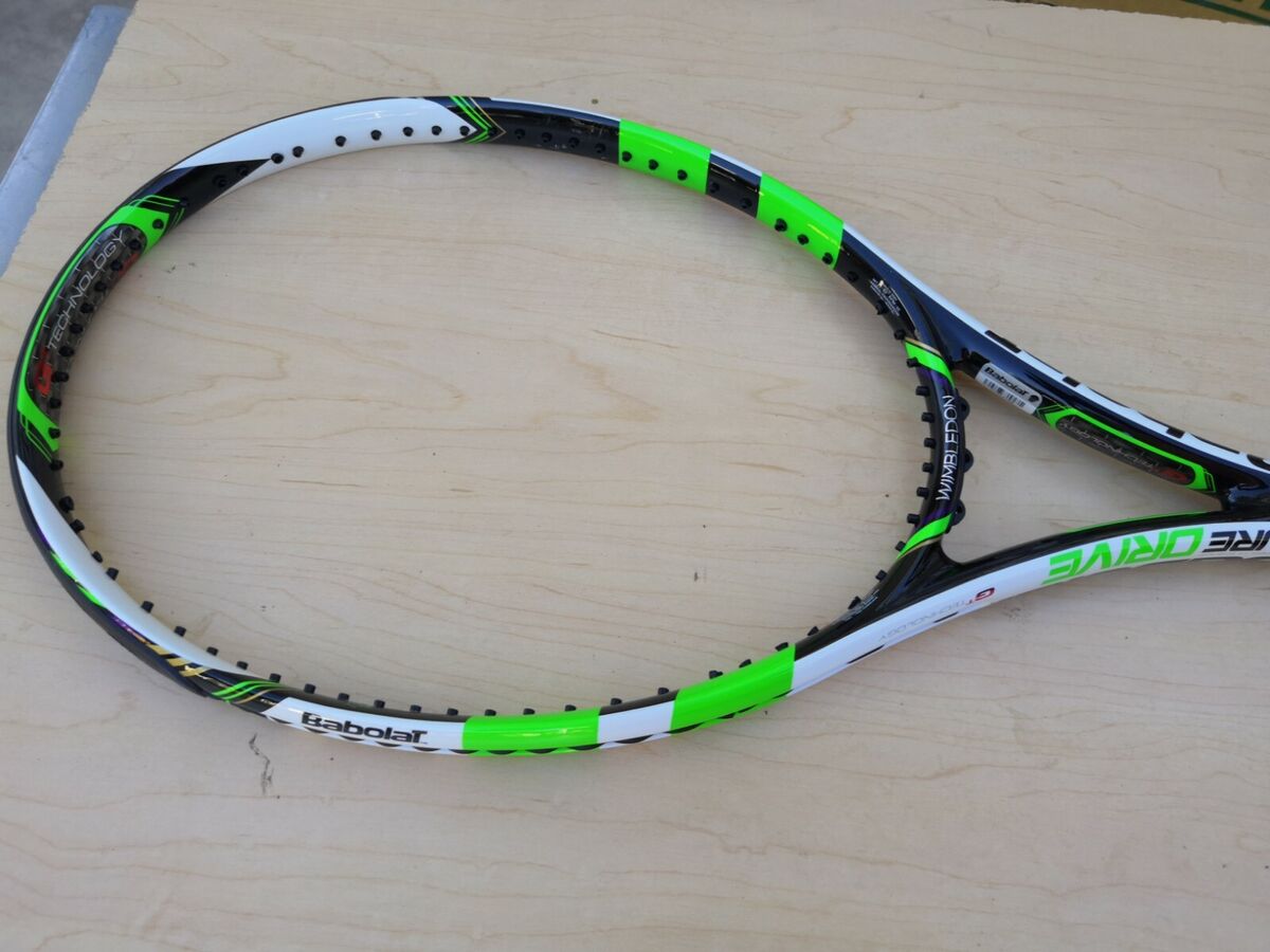 Babolat Pure drive Wimbledon model 100 head 4 1/4 grip 9/10 Babolat Pure drive Wimbledon model 100 head 4 1/4 grip 9/10