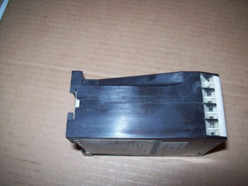 SIEMENS 3UN8-020-24 PTC TERMISTORE MOTORE 1/3 FASE PROTEZIONE TERMICA 24VDC P1357 - Foto 3 di 6