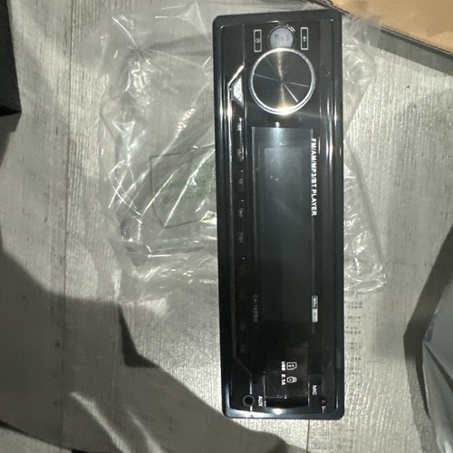 Driving Entertainment Car Radio And MP3 Player  - Picture 1 of 4