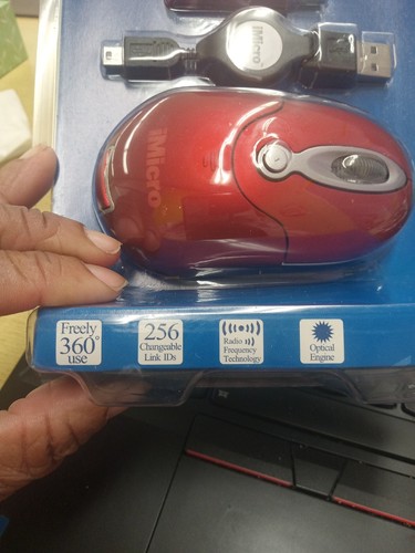 iMicro 3D Wireless Optical Mouse brand new in package a good business tool. - Picture 3 of 3