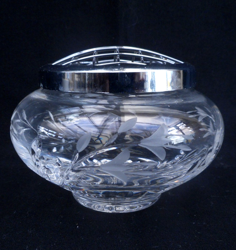 Geschliffene & geätzte Kristall Rosenschale & verchromter Blumendraht - 11 cm (4,3") di'r