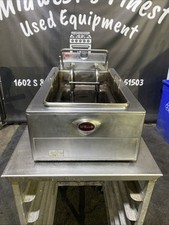 Pre-Owned Wells Electric Countertop Deep Fryer Model F-49 TESTED