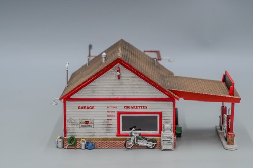 Gas Station '1950's' - HO/1:87 - Built - Picture 2 of 4