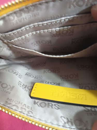 Muñequera Michael Kors amarilla - Imagen 9 de 12