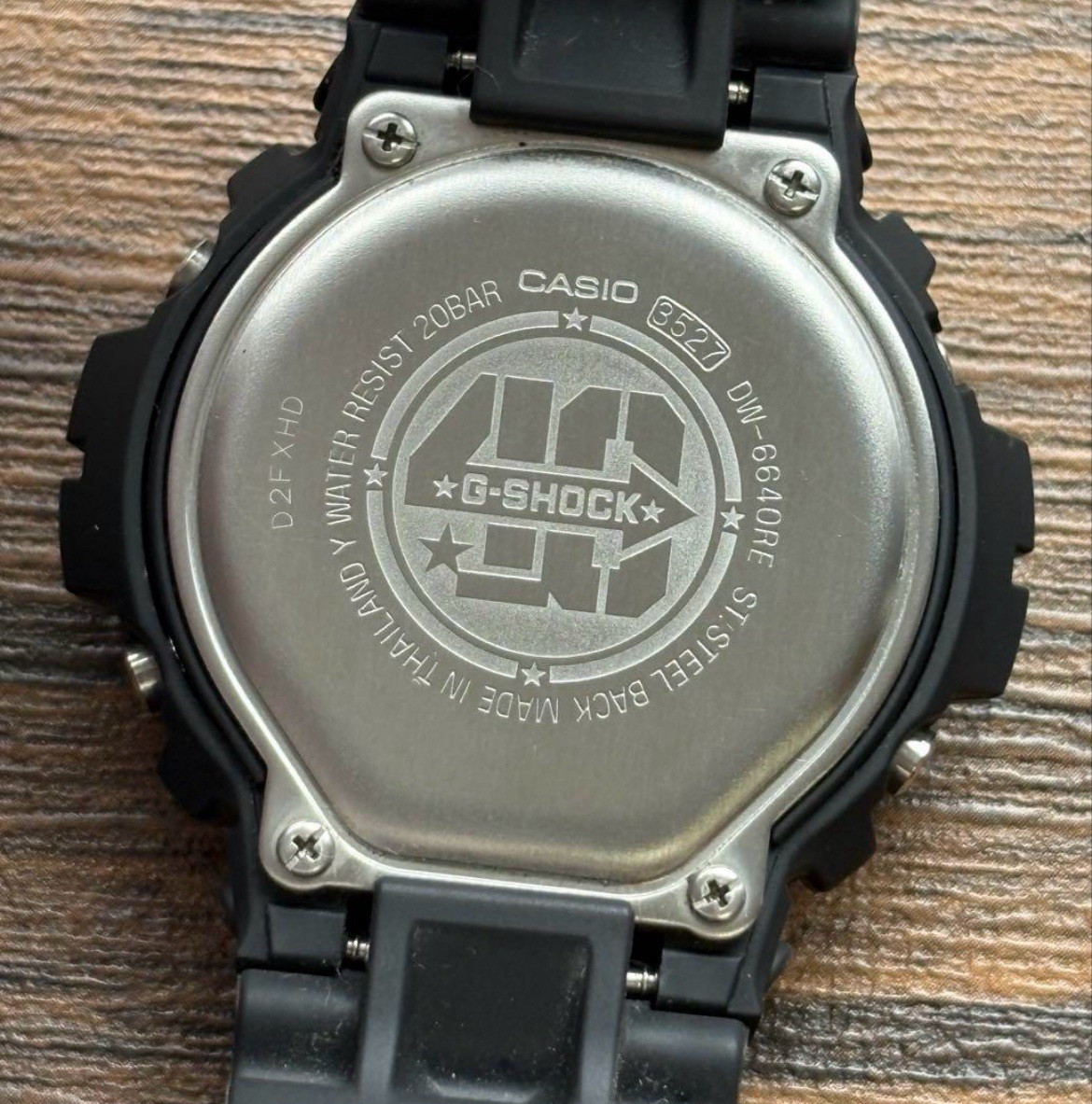 G-SHOCK DW-6640RE-1JR 40周年記念 DW-6640RE-1JR | CASIO