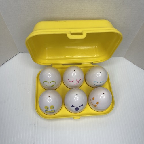 De colección 1993 Tomy Forma de Huevo Clasificación Hide N Chirrido Juguete Huevos y Cartón Amarillo - Imagen 2 de 10